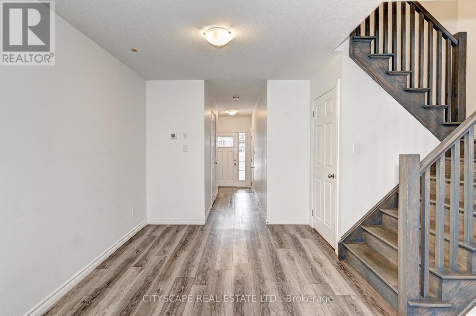 21 Woodedge Circle, Kitchener, Ontario  N2R 0P8 - Photo 16 - X12681114