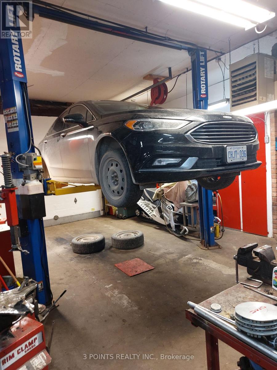 35 Main Street E, Bluewater, Ontario N0M 2T0 - Photo 6 - X12689654