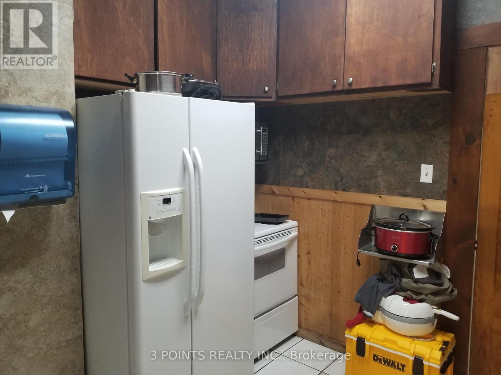 35 Main Street E, Bluewater, Ontario N0M 2T0 - Photo 9 - X12689654