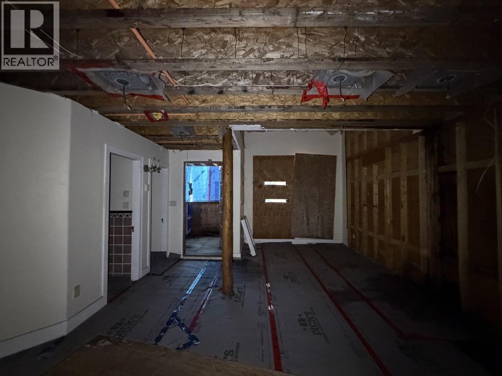 4538 W 12th Avenue, Vancouver, British Columbia  V6R 2R5 - Photo 3 - R3077679