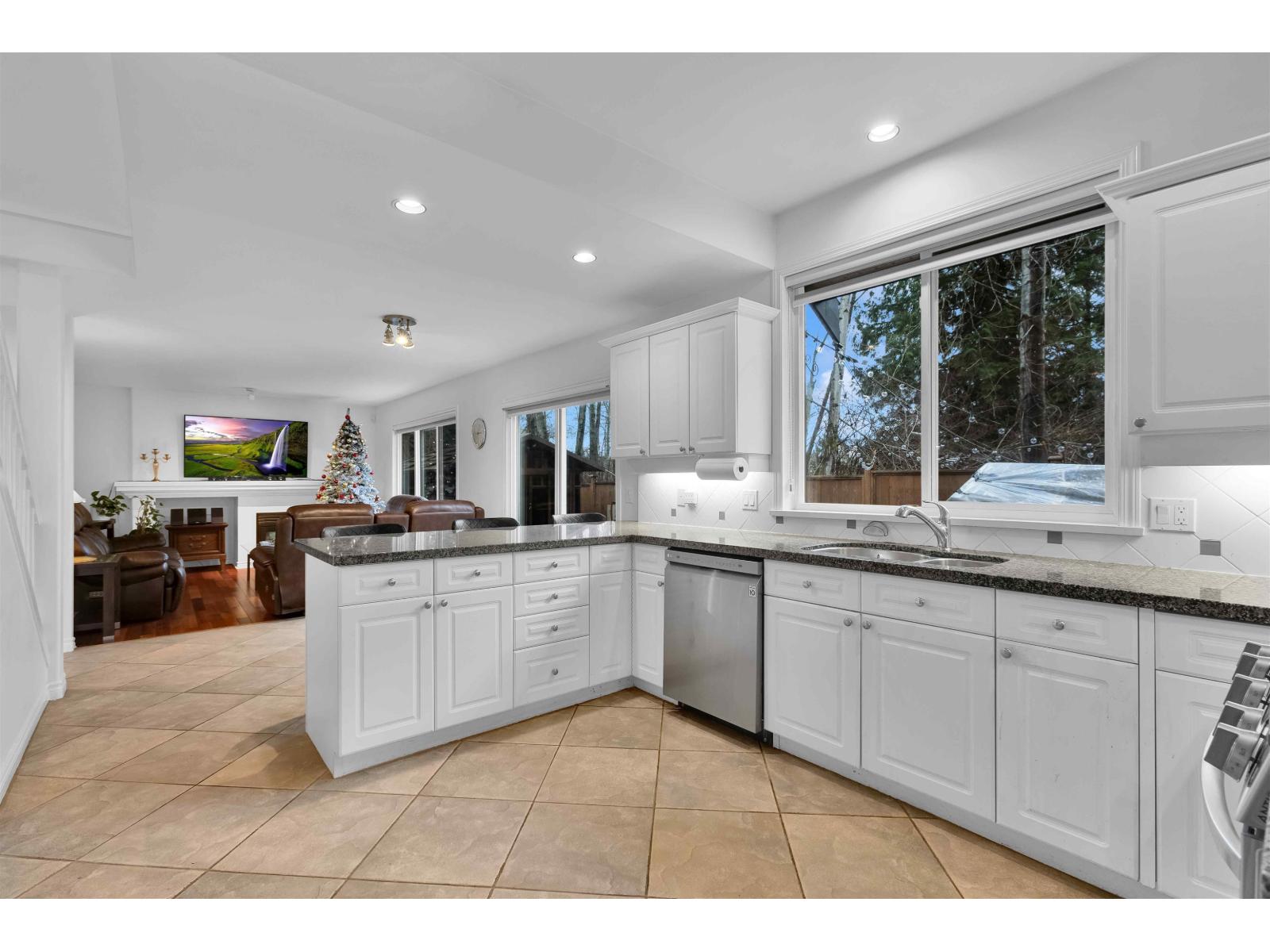 7450 147 Street, Surrey, British Columbia  V3S 8Y7 - Photo 10 - R3075174