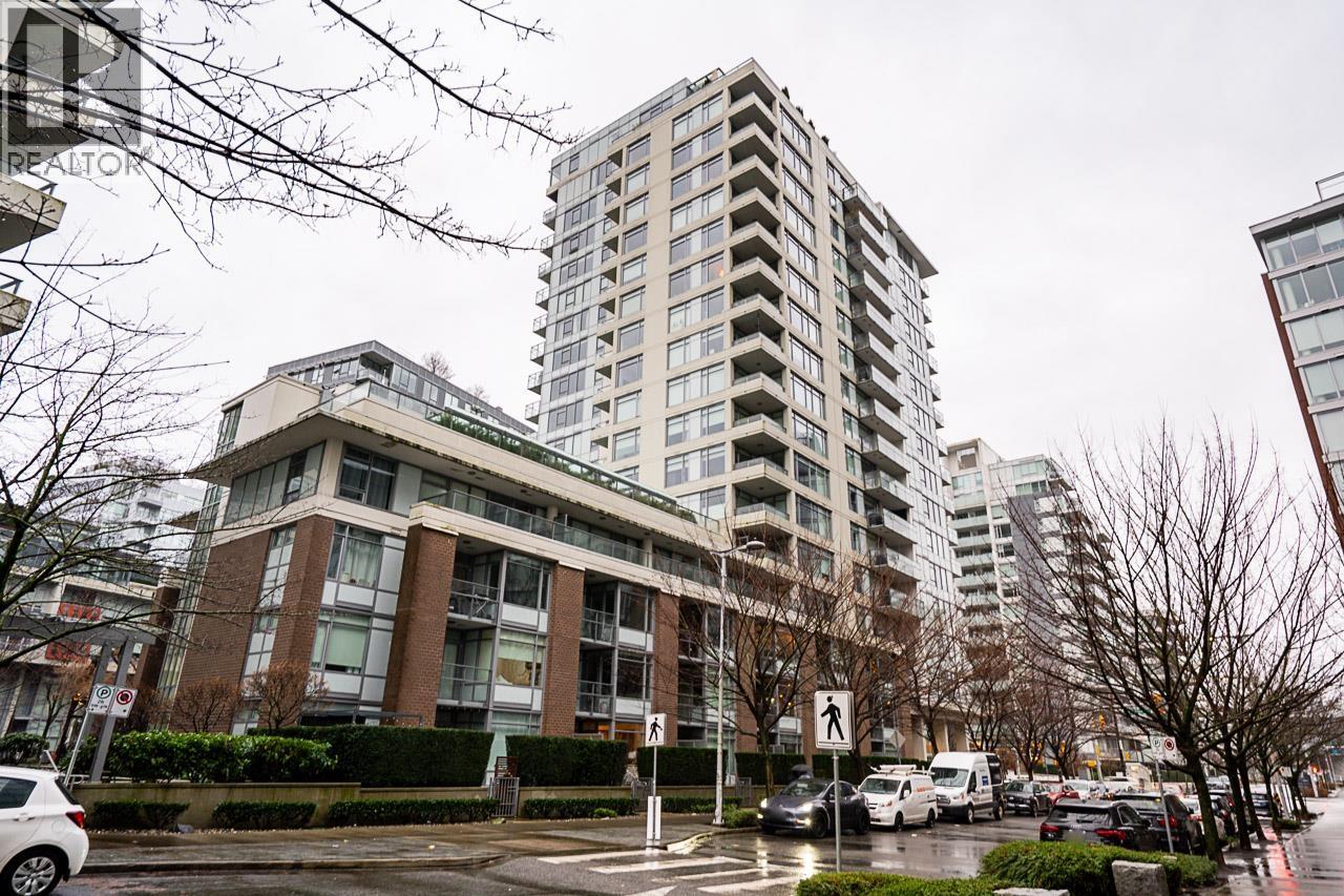 213 110 Switchmen Street, Vancouver, British Columbia  V6A 0C6 - Photo 1 - R3078681