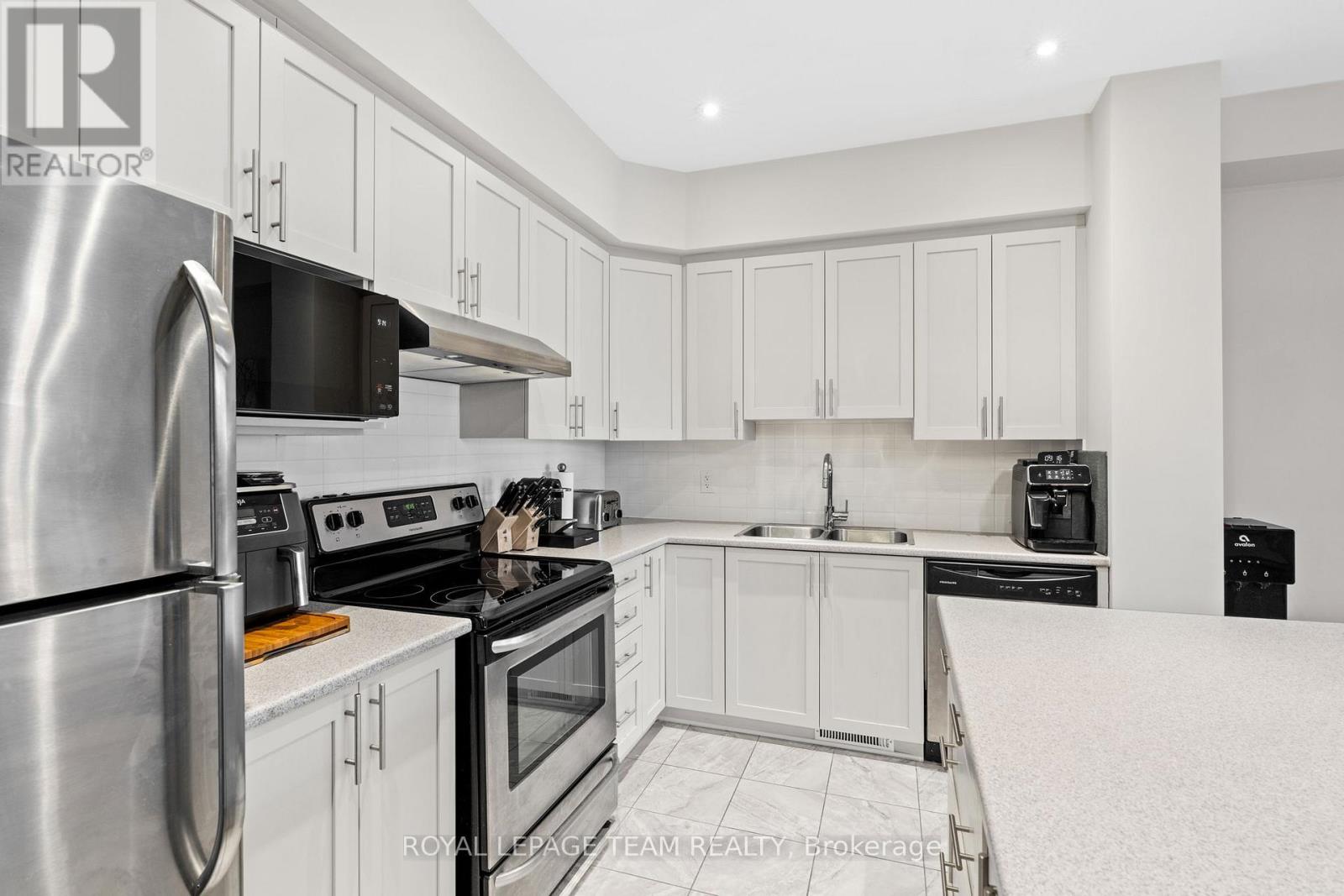 110 Stockholm Private, Ottawa, Ontario  K4M 0G9 - Photo 11 - X12689646