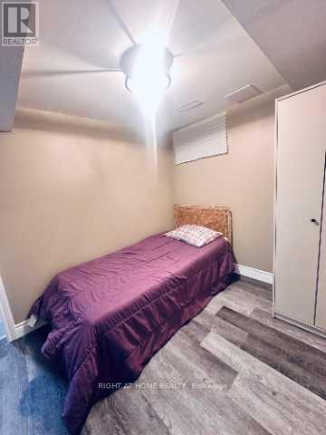 ROOM 2 - 30 MAROWYNE DRIVE, Toronto, Ontario