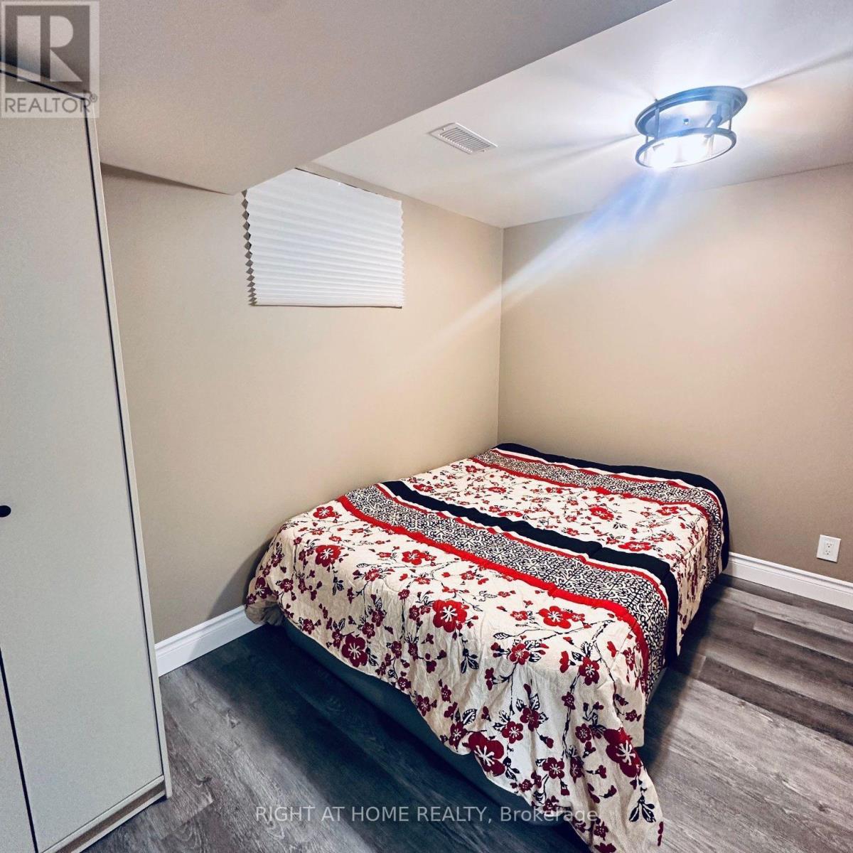 ROOM 1 - 30 MAROWYNE DRIVE, Toronto, Ontario