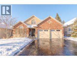 17 KRIEGHOFF Drive, Hamilton, Ontario