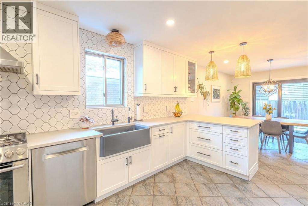 17 Krieghoff Drive, Hamilton, Ontario  L9B 2L4 - Photo 12 - 40797866