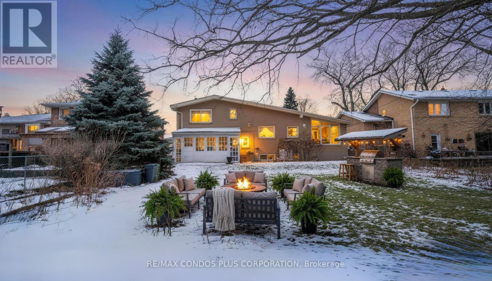 333 Pleasant Avenue, Toronto, Ontario  M2R 2R3 - Photo 2 - C12689668