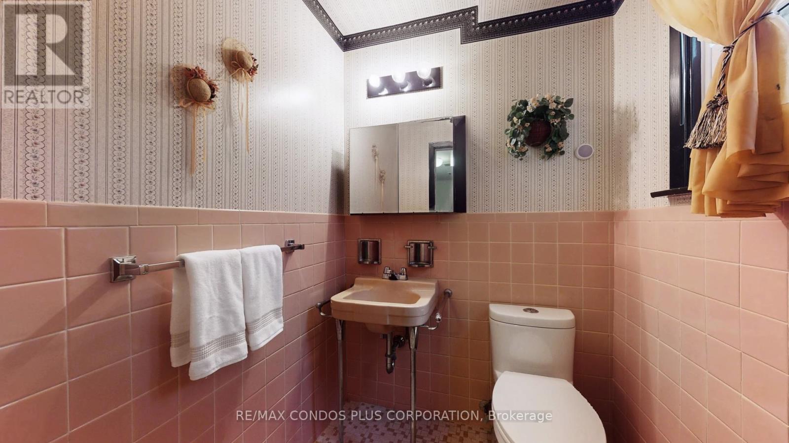 333 Pleasant Avenue, Toronto, Ontario  M2R 2R3 - Photo 21 - C12689668