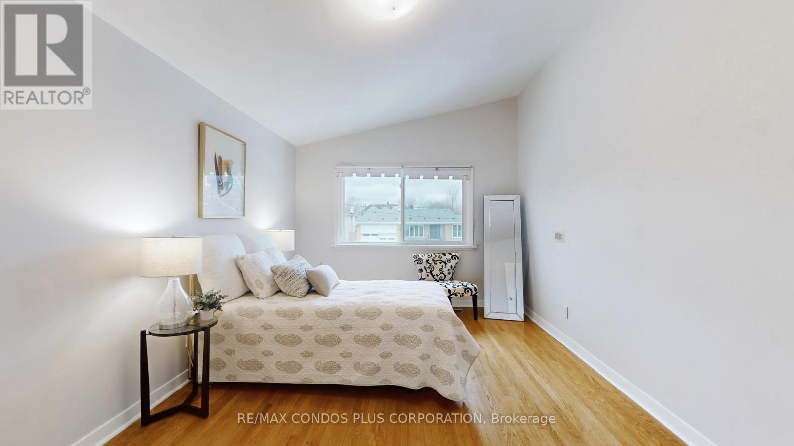 333 Pleasant Avenue, Toronto, Ontario  M2R 2R3 - Photo 26 - C12689668