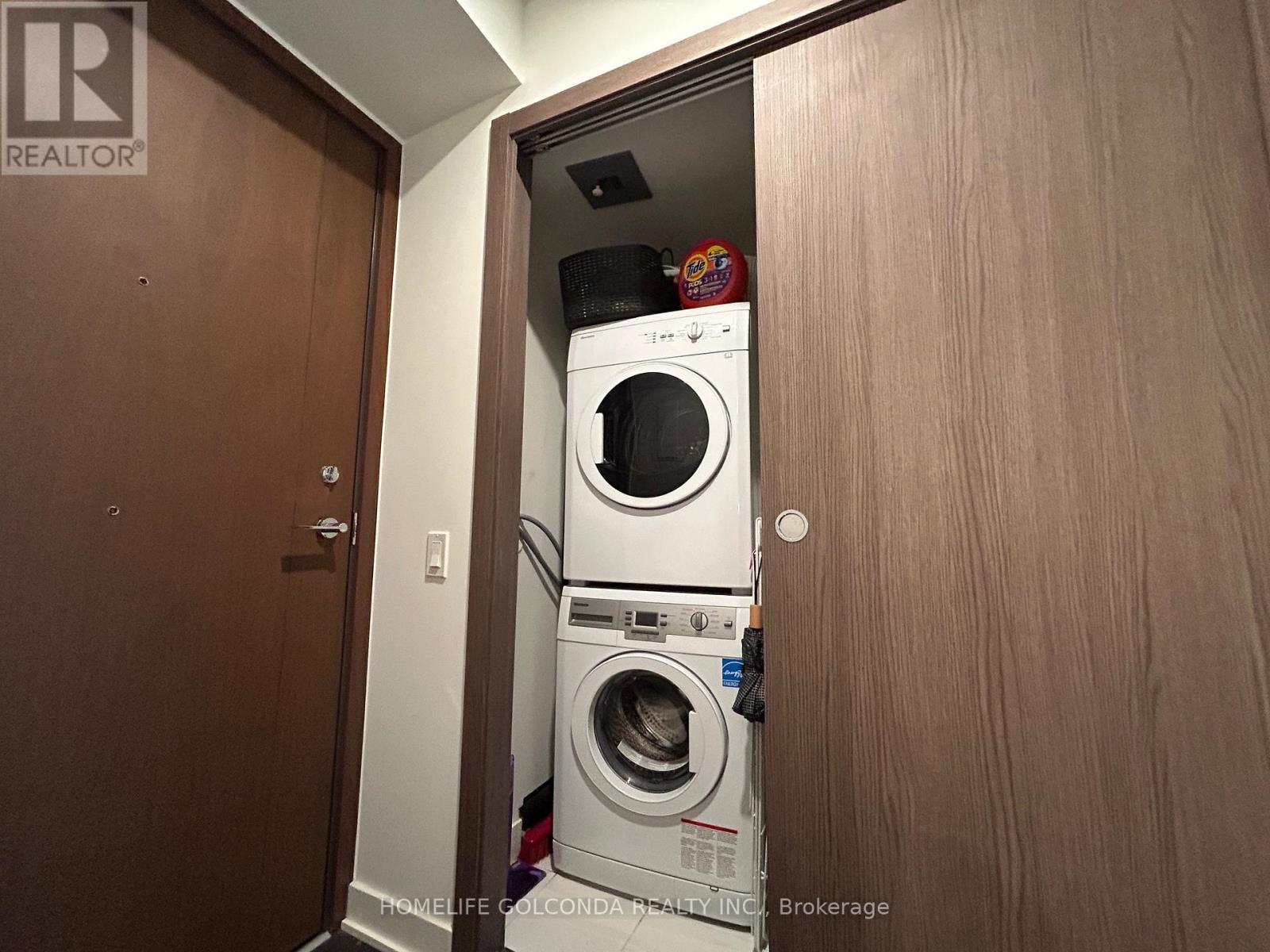 910 - 19 Bathurst Street, Toronto, Ontario  M5V 0N2 - Photo 19 - C12689674