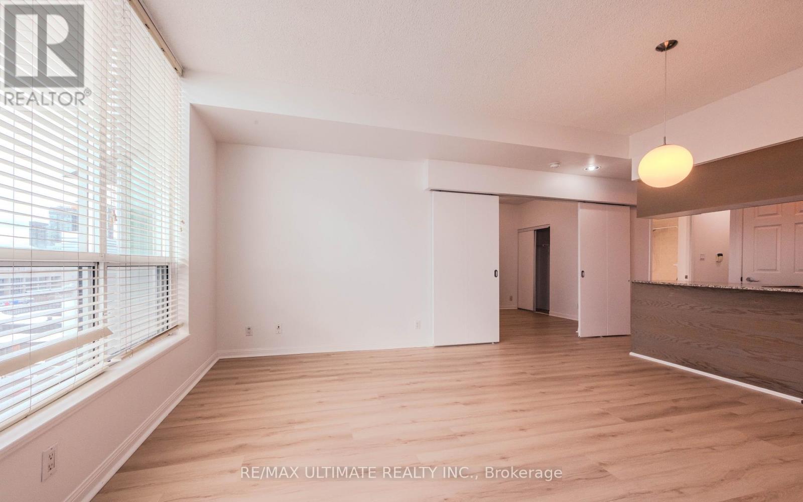 1622 - 230 Queens Quay W, Toronto, Ontario  M5J 2Y7 - Photo 13 - C12689688