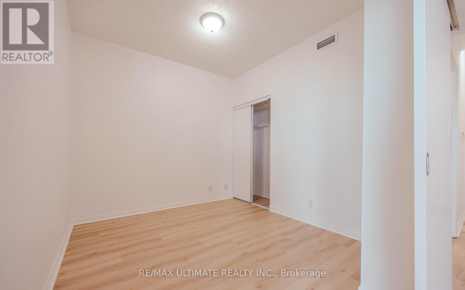 1622 - 230 Queens Quay W, Toronto, Ontario  M5J 2Y7 - Photo 14 - C12689688