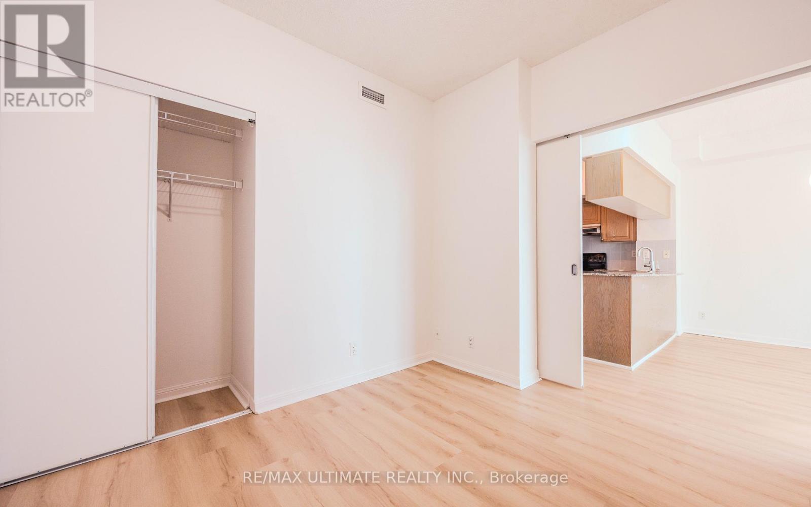 1622 - 230 Queens Quay W, Toronto, Ontario  M5J 2Y7 - Photo 15 - C12689688