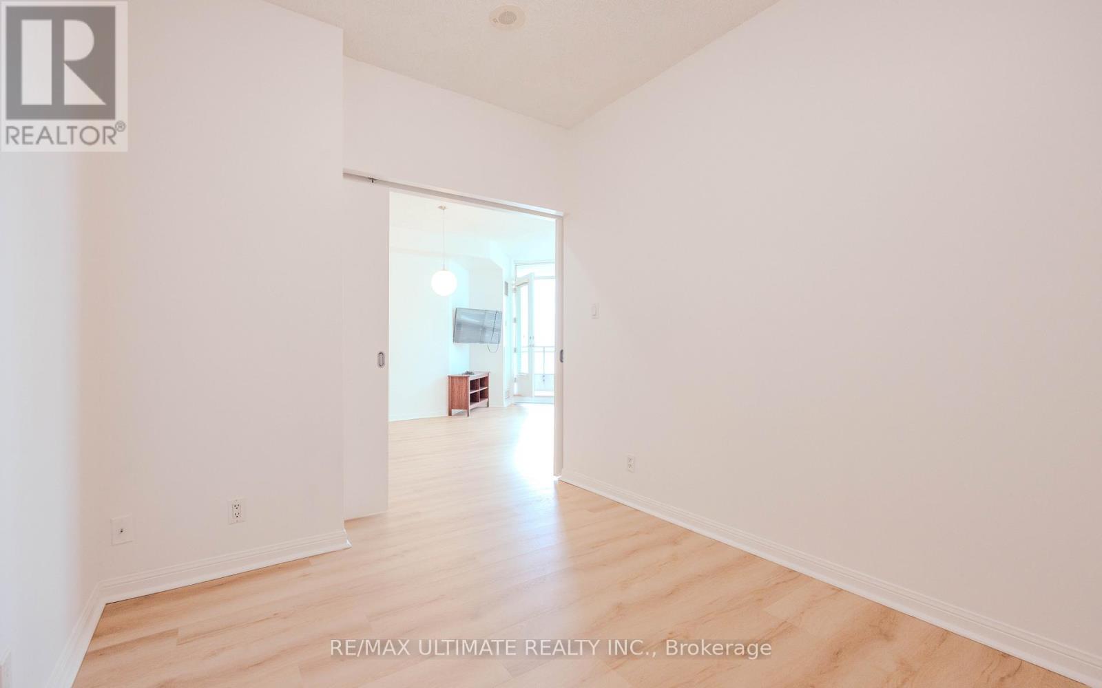 1622 - 230 Queens Quay W, Toronto, Ontario  M5J 2Y7 - Photo 16 - C12689688