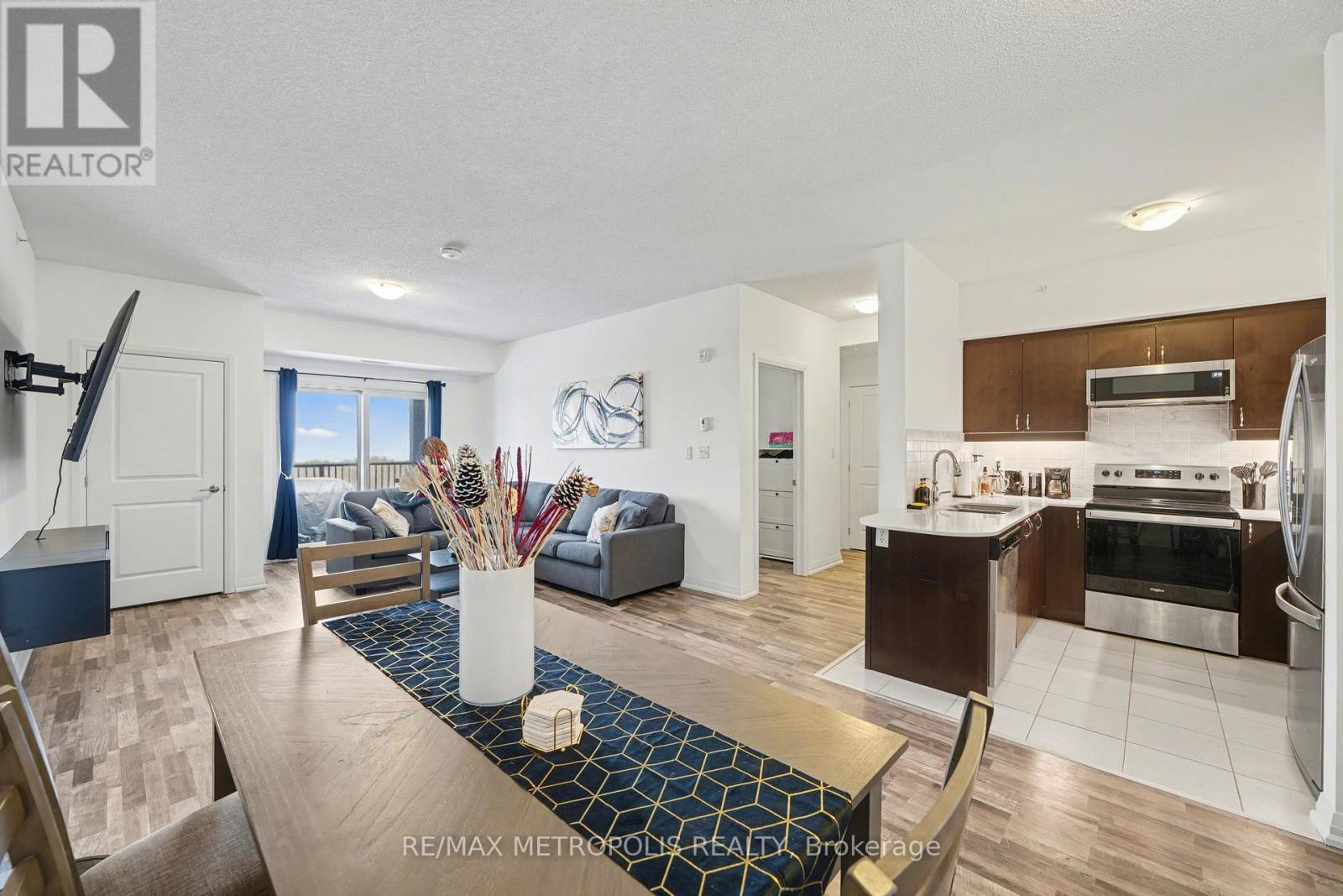 204 - 54 Koda Street, Barrie, Ontario  L9J 0J6 - Photo 14 - S12689714