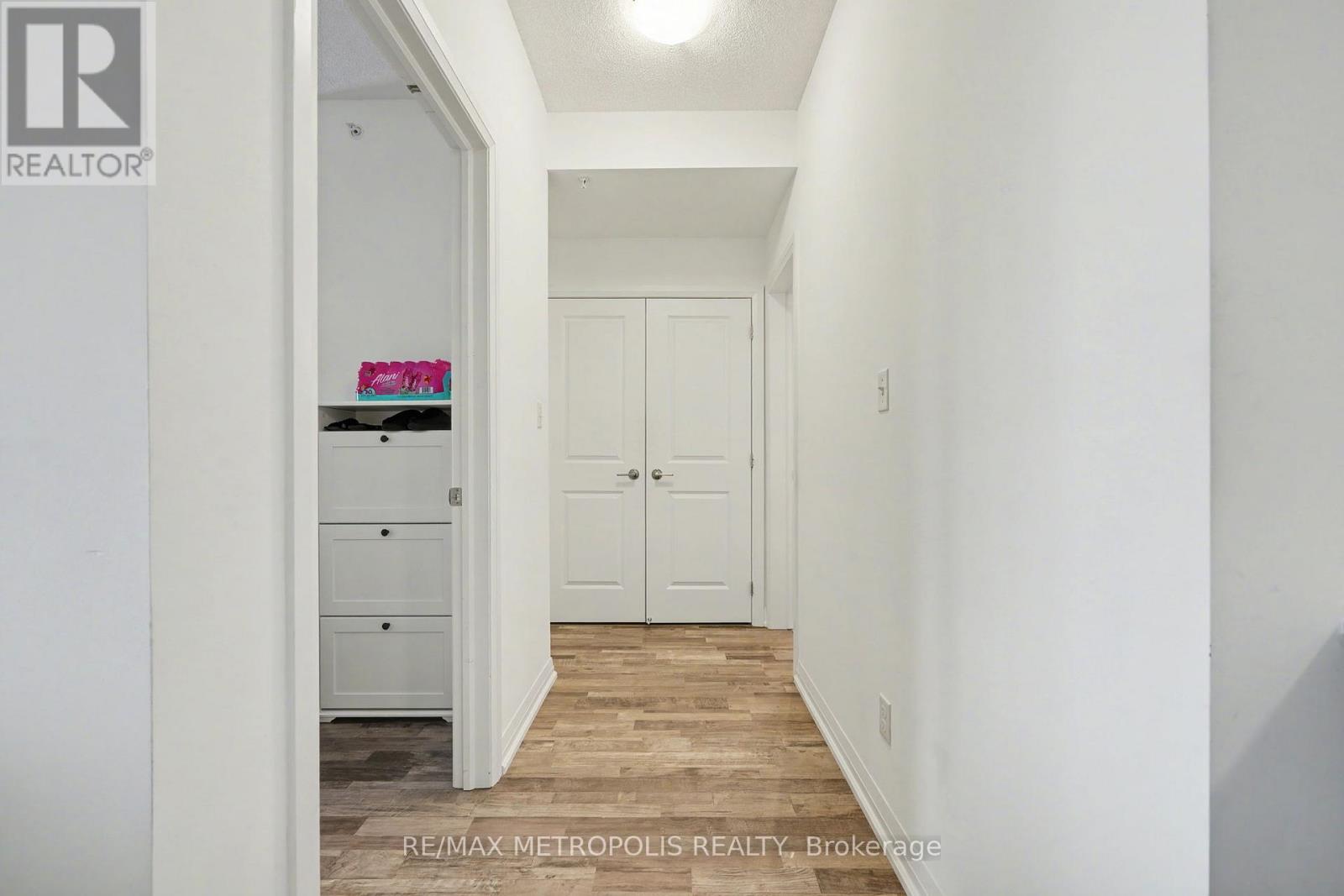 204 - 54 Koda Street, Barrie, Ontario  L9J 0J6 - Photo 16 - S12689714