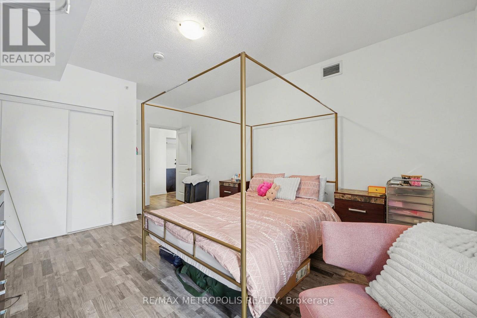 204 - 54 Koda Street, Barrie, Ontario  L9J 0J6 - Photo 17 - S12689714