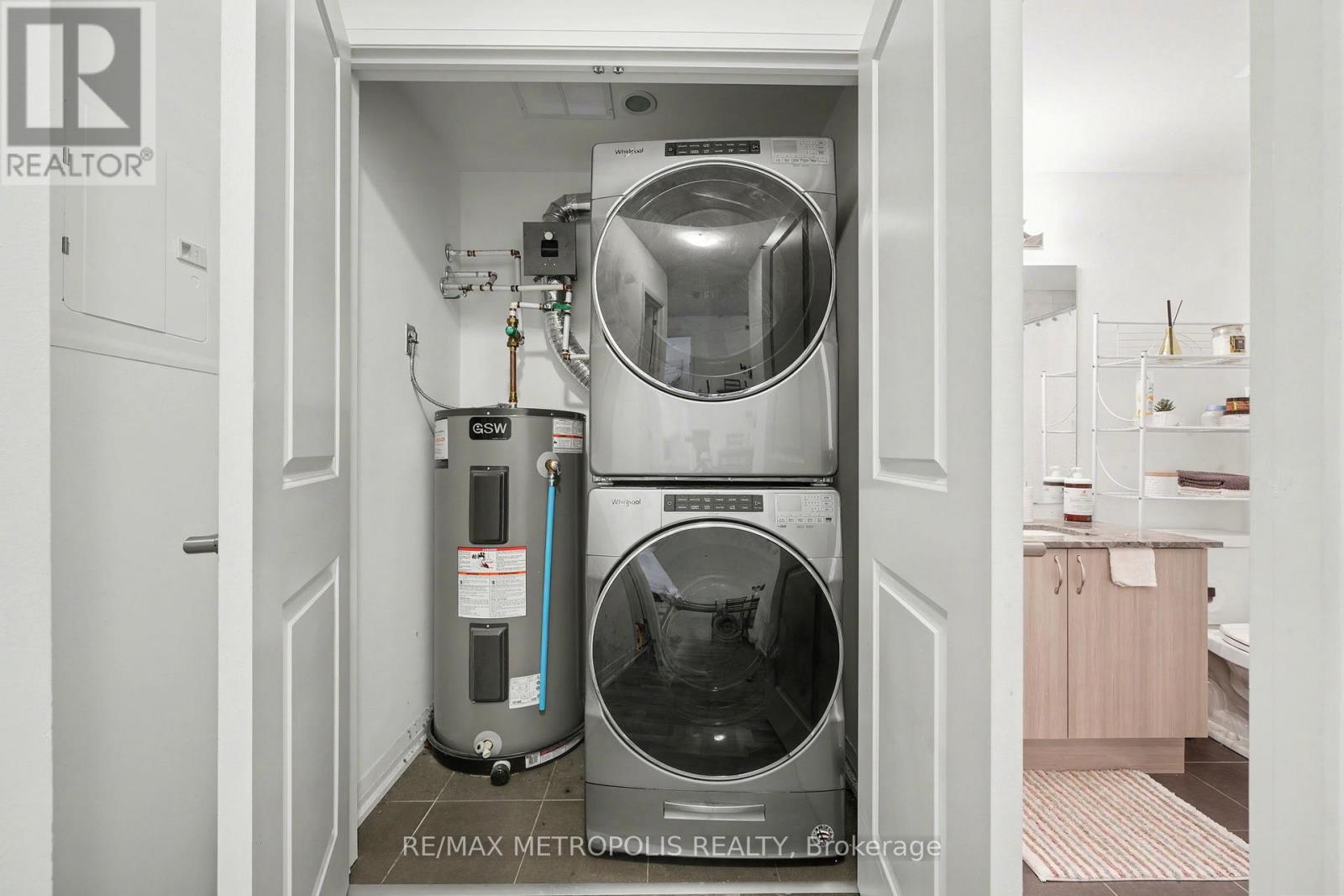 204 - 54 Koda Street, Barrie, Ontario  L9J 0J6 - Photo 19 - S12689714