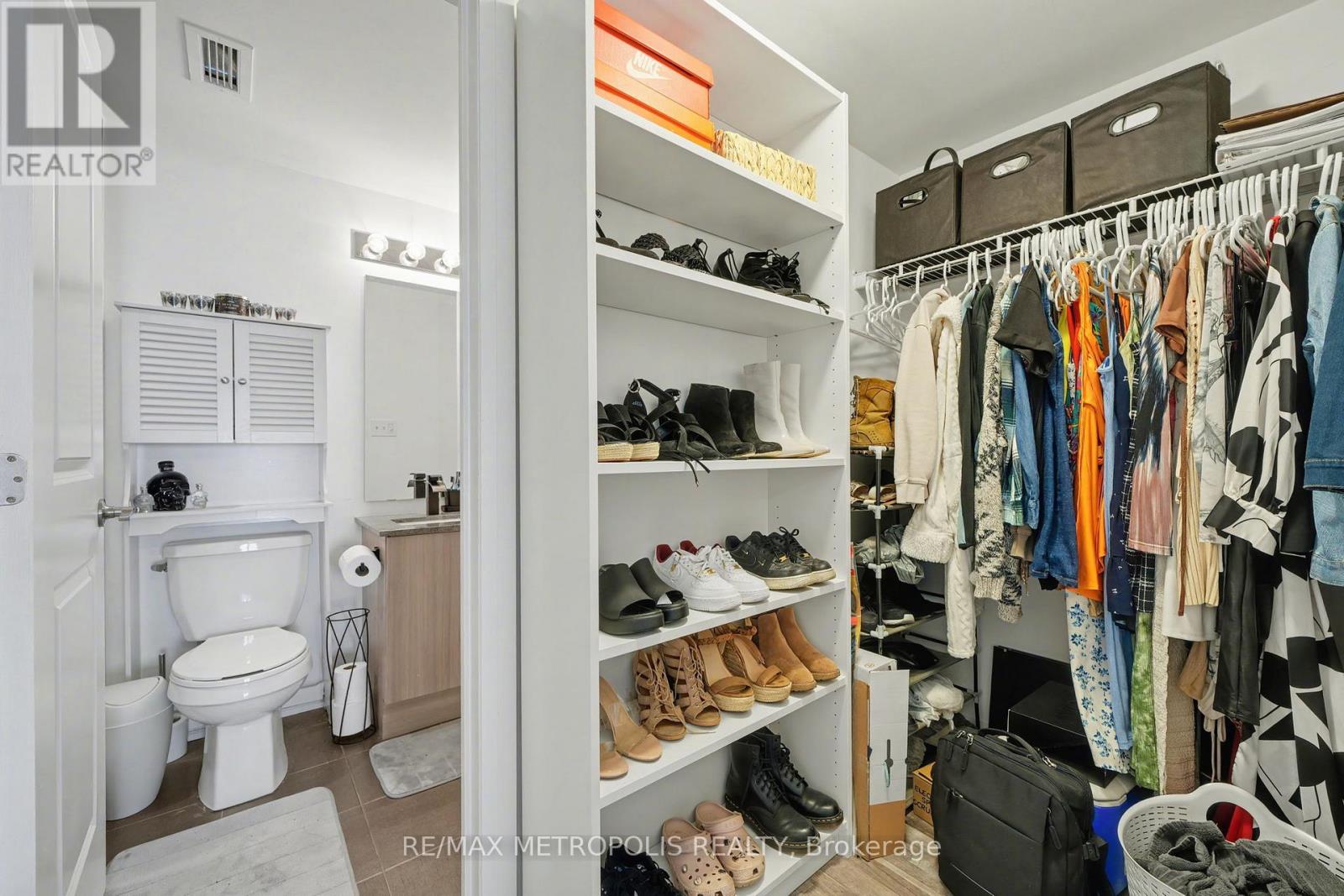 204 - 54 Koda Street, Barrie, Ontario  L9J 0J6 - Photo 23 - S12689714