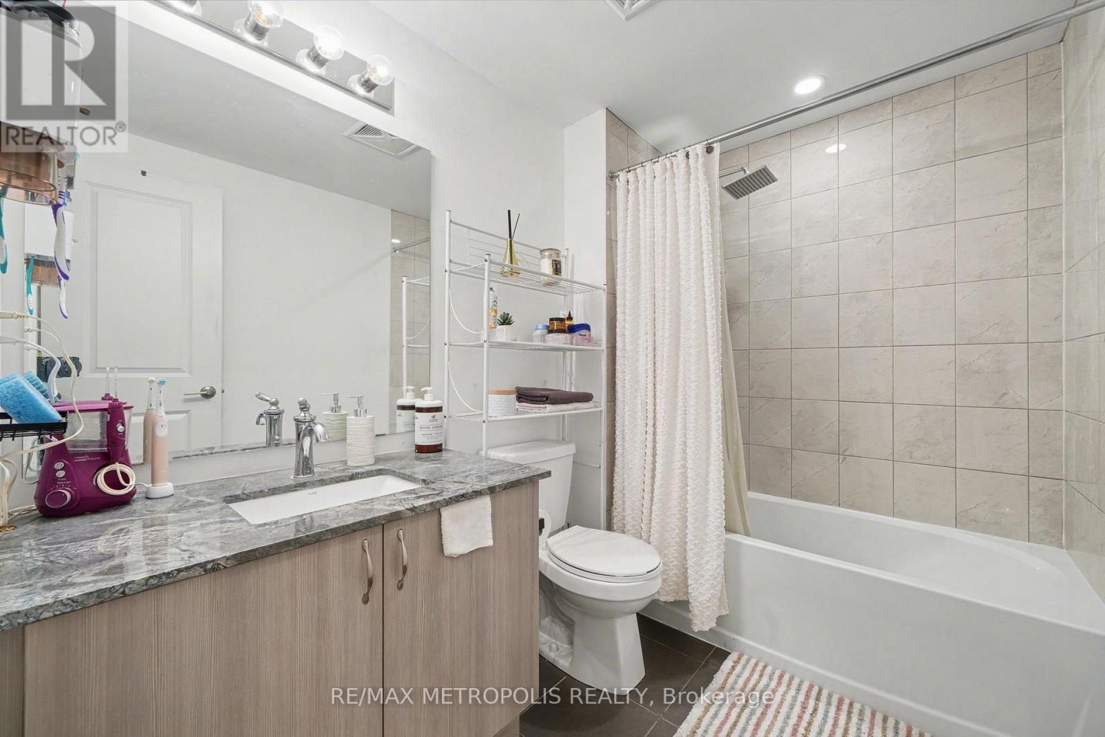 204 - 54 Koda Street, Barrie, Ontario  L9J 0J6 - Photo 24 - S12689714