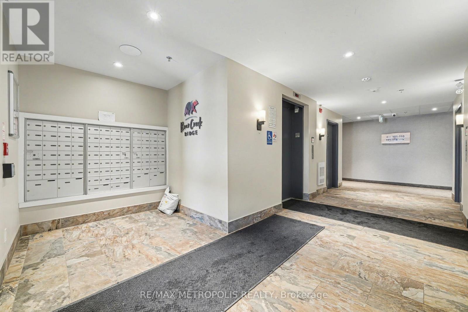 204 - 54 Koda Street, Barrie, Ontario  L9J 0J6 - Photo 4 - S12689714