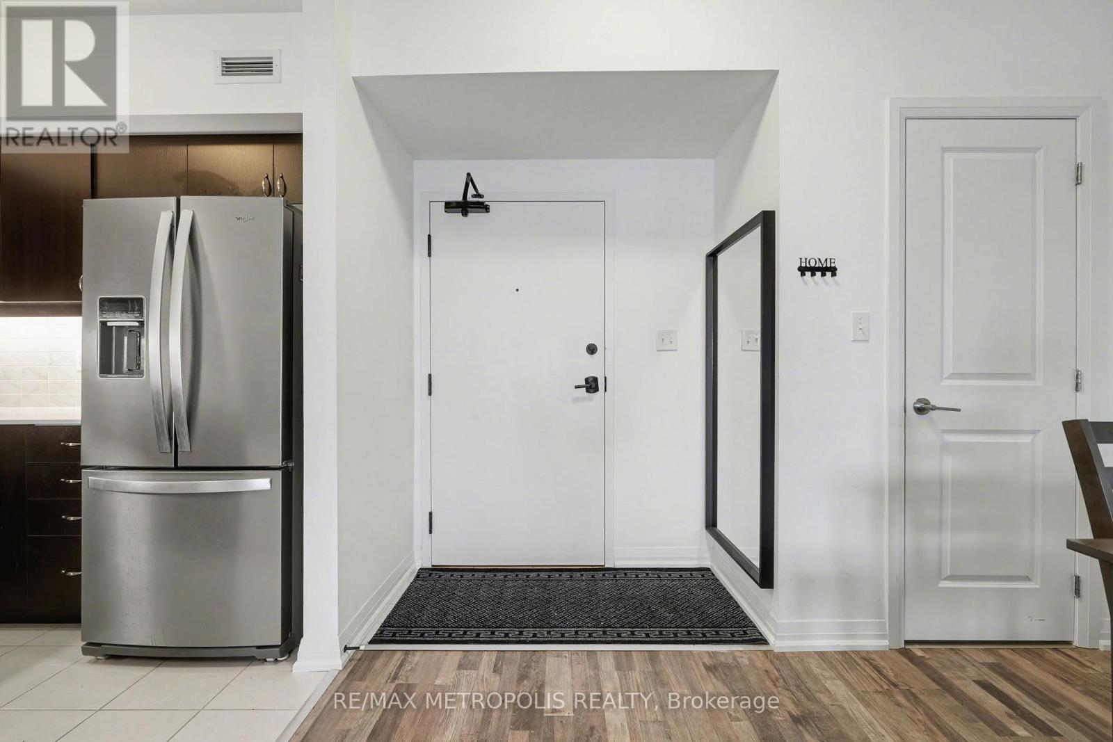 204 - 54 Koda Street, Barrie, Ontario  L9J 0J6 - Photo 6 - S12689714