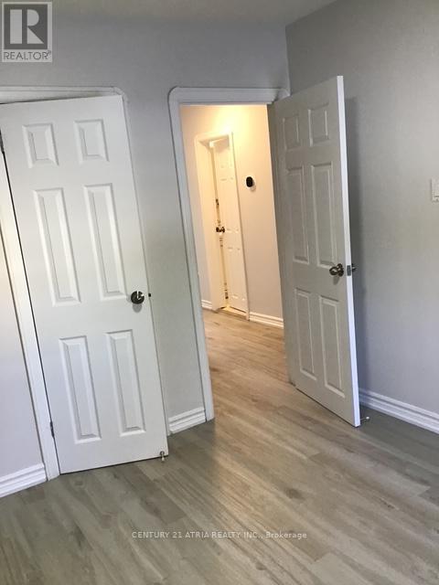 76 Holmstead Avenue, Toronto, Ontario  M4B 1T2 - Photo 15 - E12687044