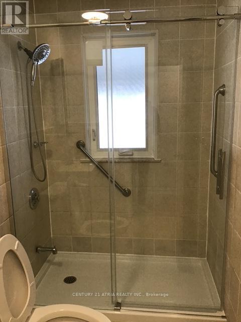 76 Holmstead Avenue, Toronto, Ontario  M4B 1T2 - Photo 10 - E12687044