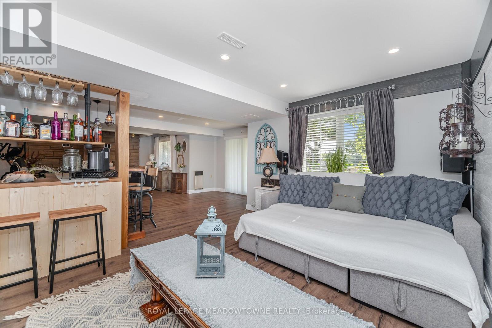 6 Hollis Crescent, East Gwillimbury, Ontario  L9N 1E7 - Photo 40 - N12688552