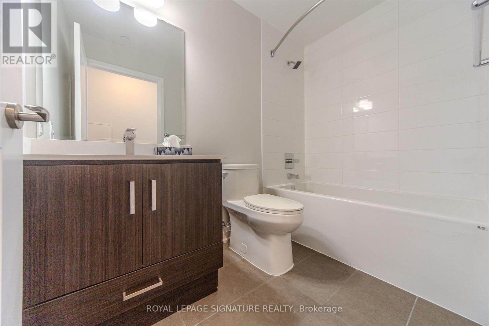 702 - 15 Lynch Street, Brampton, Ontario  L6W 0C7 - Photo 21 - W12686544