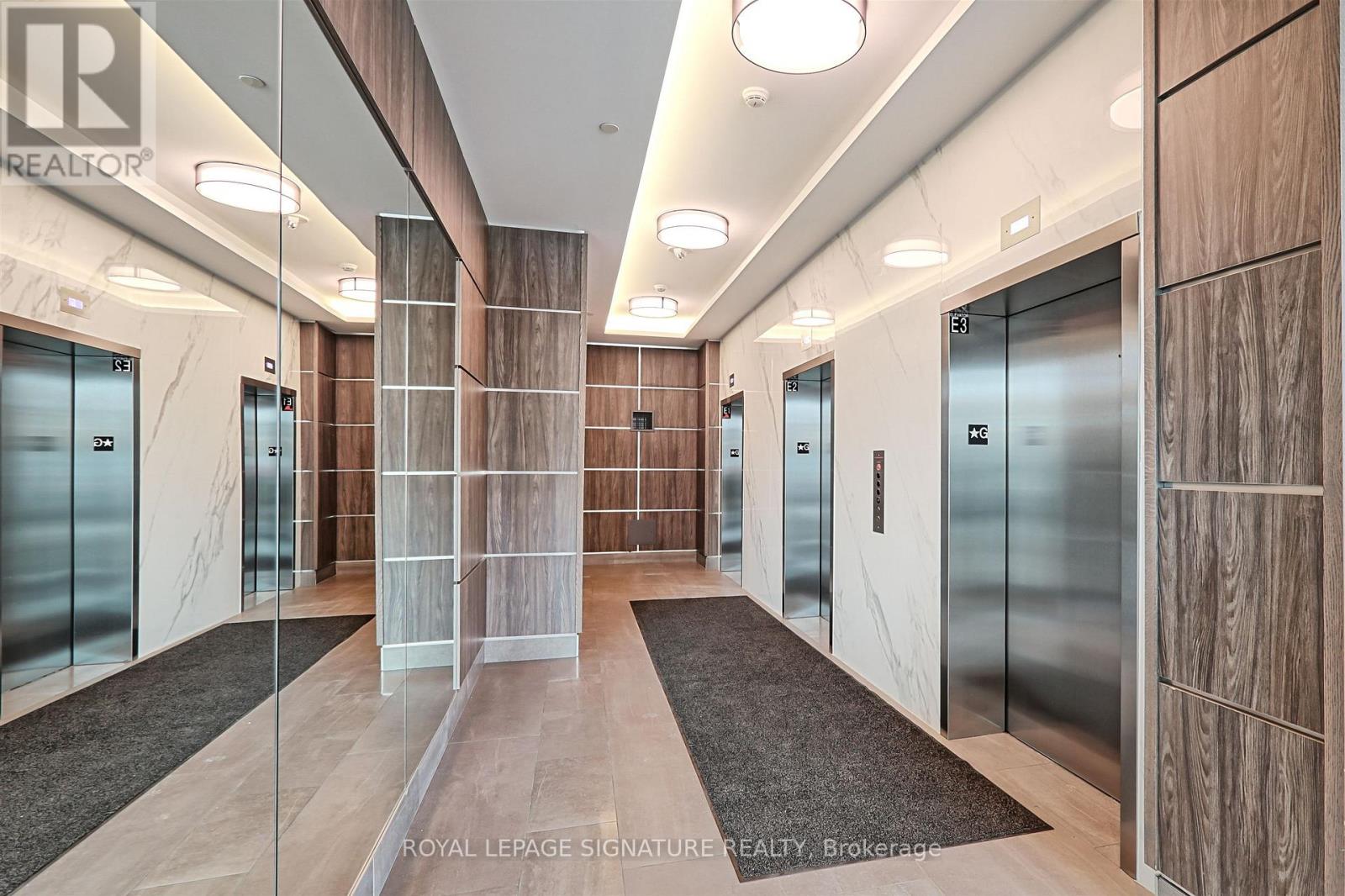 702 - 15 Lynch Street, Brampton, Ontario  L6W 0C7 - Photo 4 - W12686544