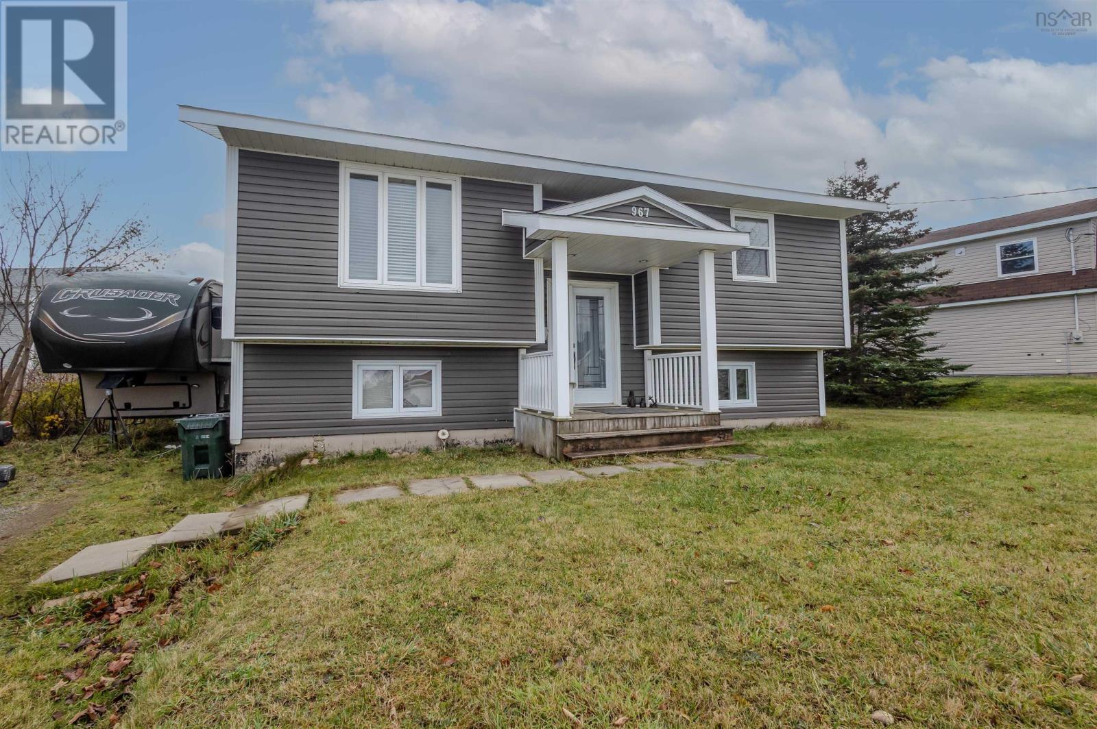 967 Westmount Road, Sydney, Nova Scotia  B1R 1C5 - Photo 5 - 202528600