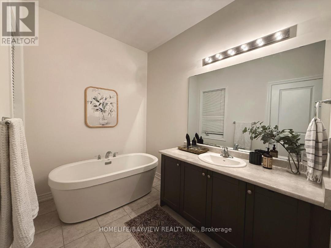 122 Coronation Road, Whitby, Ontario  L1P 0H1 - Photo 7 - E12637162