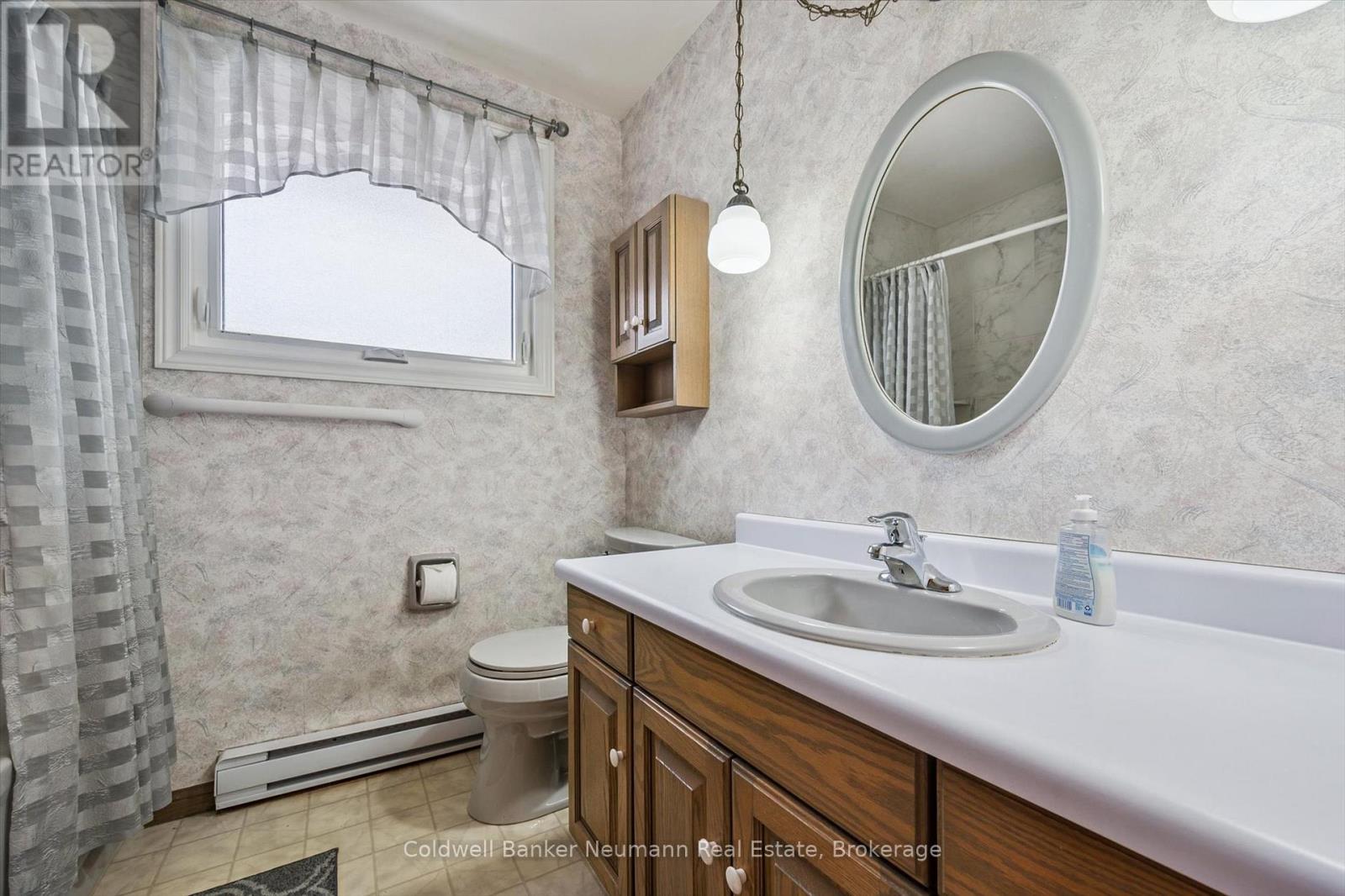 115 Palmer Street, Guelph (St. George's), Ontario  N1E 2R2 - Photo 29 - X12689748