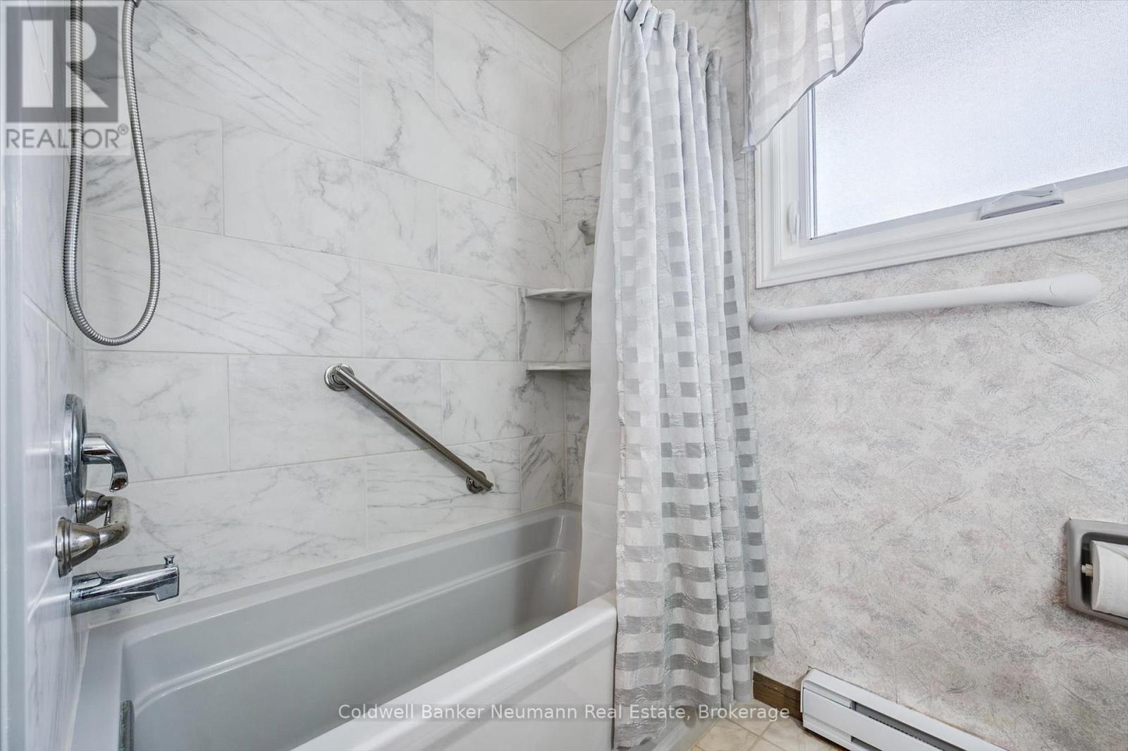 115 Palmer Street, Guelph (St. George's), Ontario  N1E 2R2 - Photo 30 - X12689748