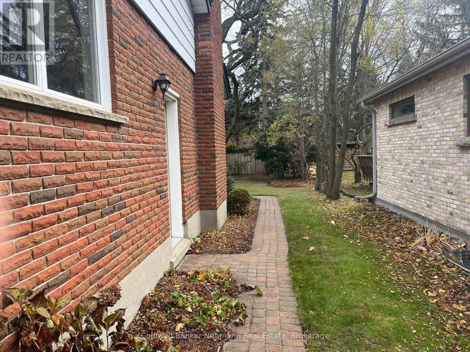 115 Palmer Street, Guelph (St. George's), Ontario  N1E 2R2 - Photo 49 - X12689748