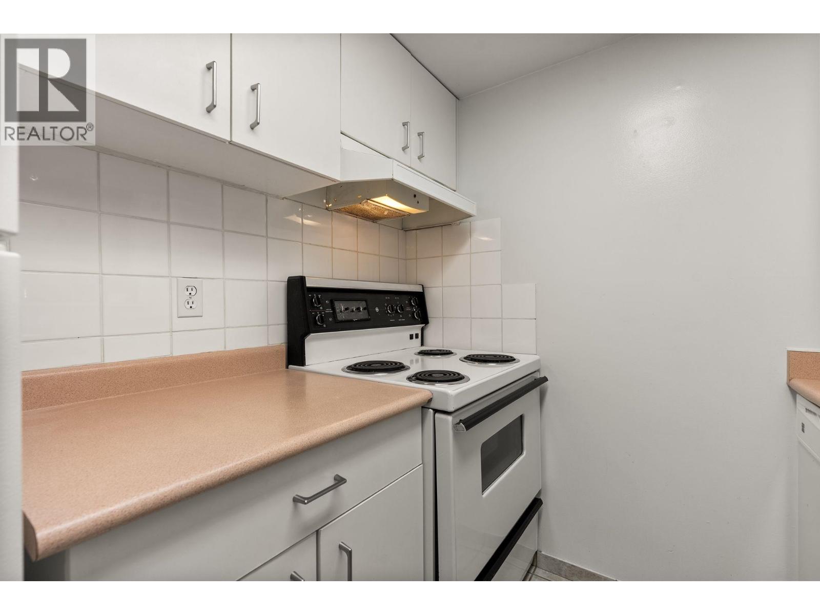 504 789 Drake Street, Vancouver, British Columbia  V6Z 2N7 - Photo 10 - R3078747