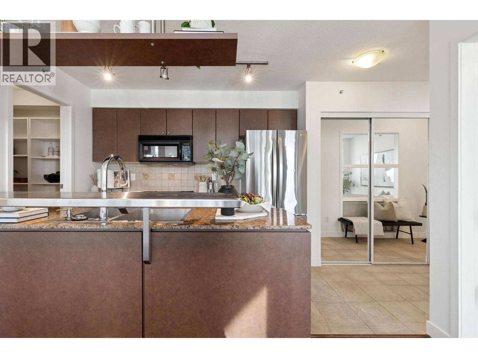 1705 1438 Richards Street, Vancouver, British Columbia  V6Z 3B8 - Photo 20 - R3078755