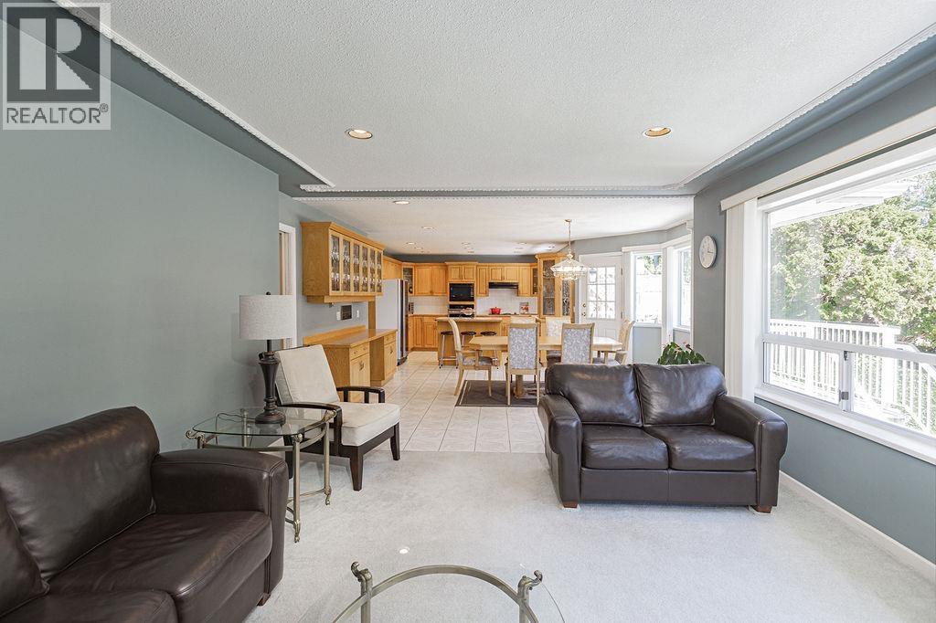 7758 Mcgregor Avenue, Burnaby, British Columbia  V5J 4H5 - Photo 10 - R3078713