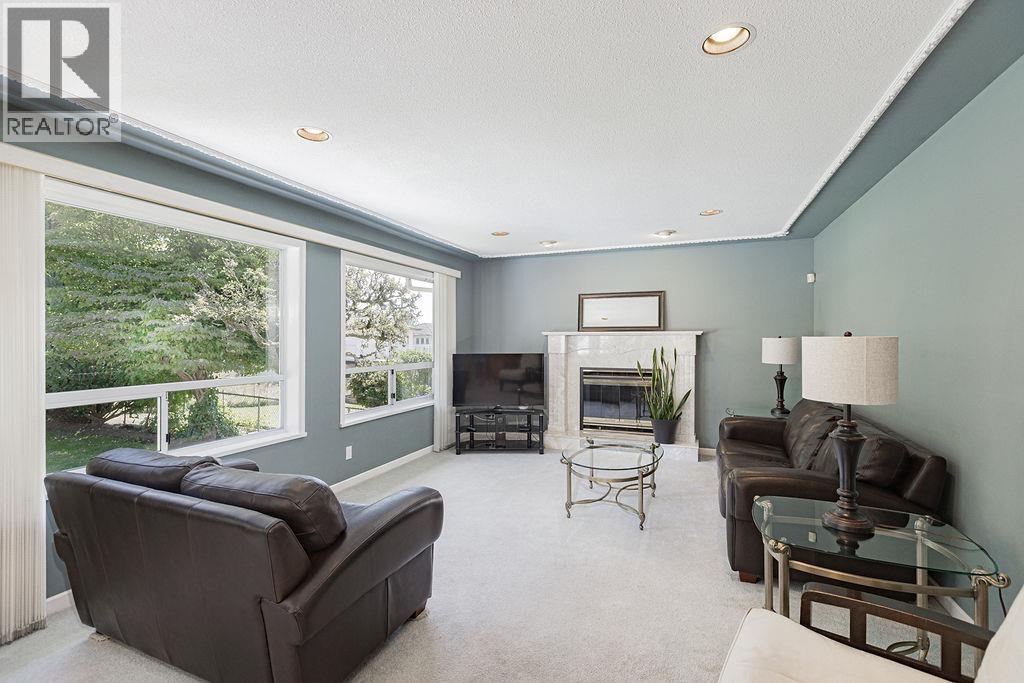 7758 Mcgregor Avenue, Burnaby, British Columbia  V5J 4H5 - Photo 11 - R3078713