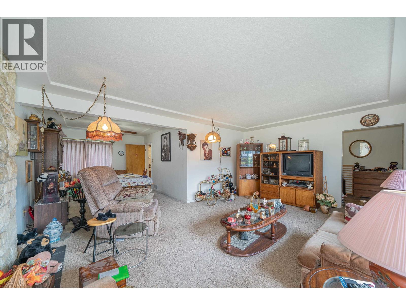 4277 Castlewood Crescent, Burnaby, British Columbia  V5G 2M1 - Photo 10 - R3078740