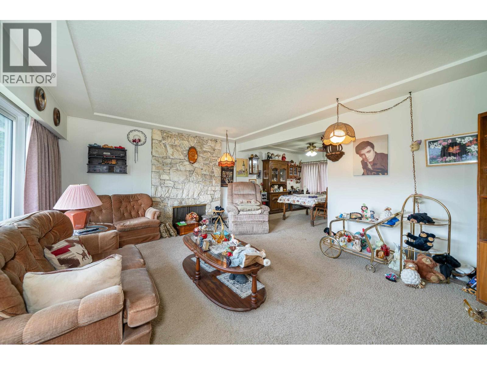 4277 Castlewood Crescent, Burnaby, British Columbia  V5G 2M1 - Photo 7 - R3078740