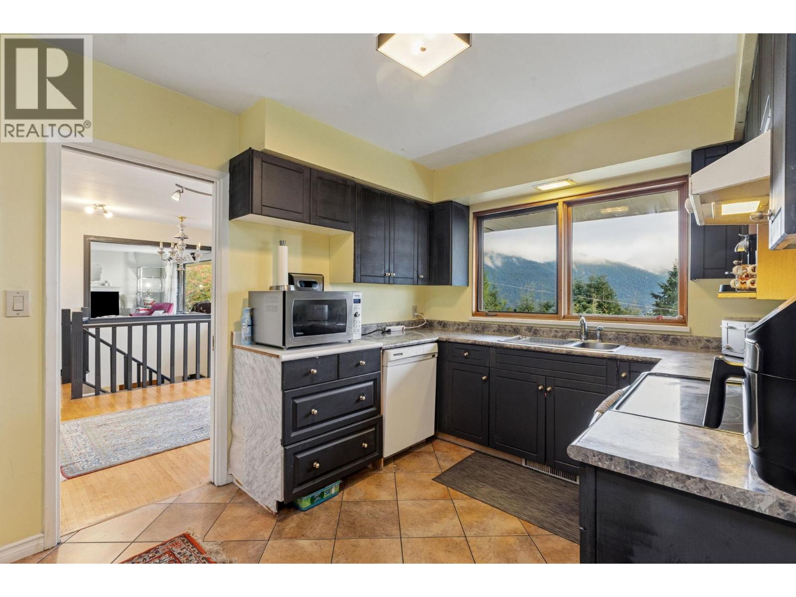 556 Ballantree Road, West Vancouver, British Columbia  V7S 1W3 - Photo 8 - R3078762