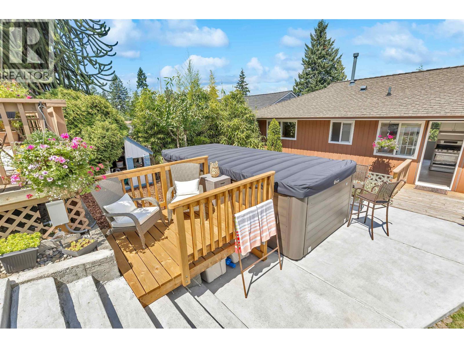 3321 Viewmount Drive, Port Moody, British Columbia  V3H 2L8 - Photo 3 - R3078779