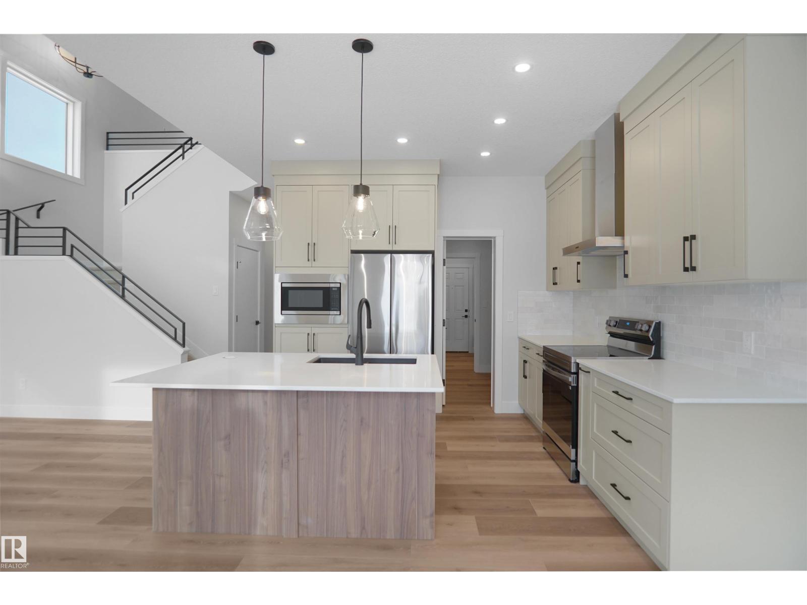 2823 152 Av Nw, Edmonton, Alberta  T5Y 3Y8 - Photo 14 - E4469828