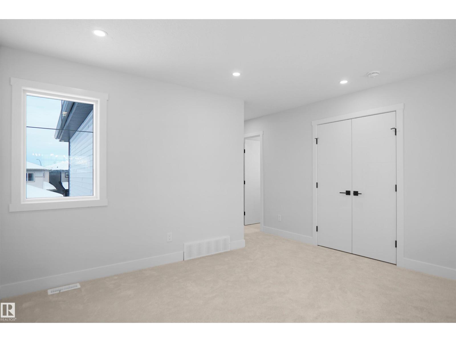 2823 152 Av Nw, Edmonton, Alberta  T5Y 3Y8 - Photo 34 - E4469828