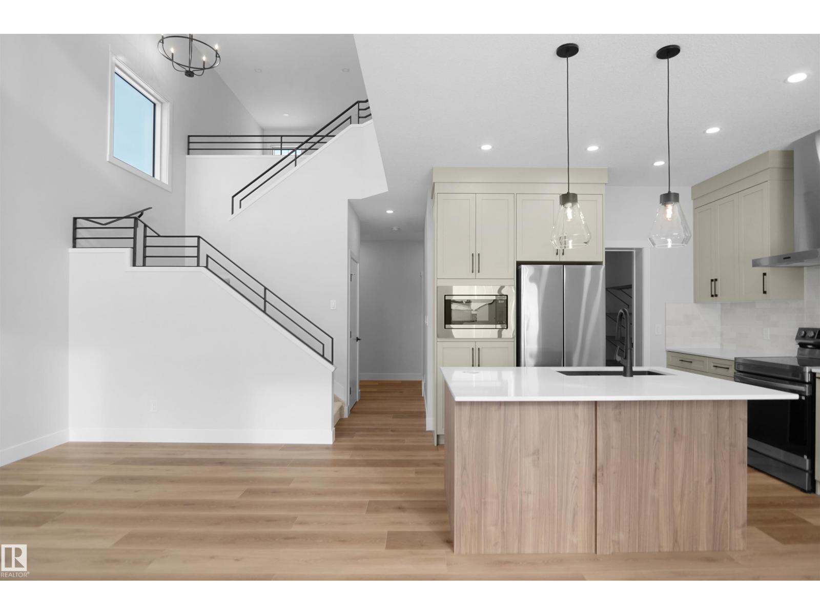 2823 152 Av Nw, Edmonton, Alberta  T5Y 3Y8 - Photo 9 - E4469828