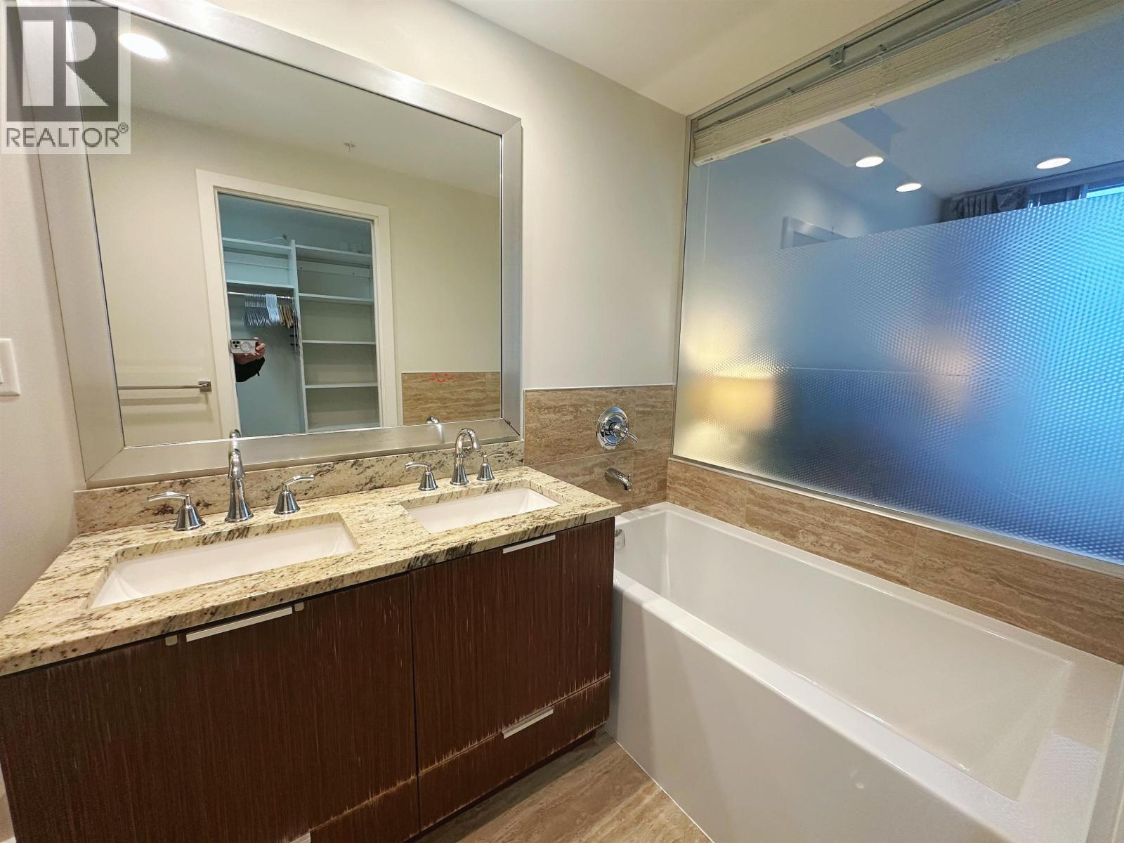 1005 8688 Hazelbridge Way, Richmond, British Columbia  V6X 0R6 - Photo 14 - R3062123