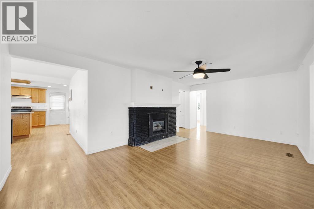 11394 240 Street, Maple Ridge, British Columbia  V2W 0B4 - Photo 2 - R3078123